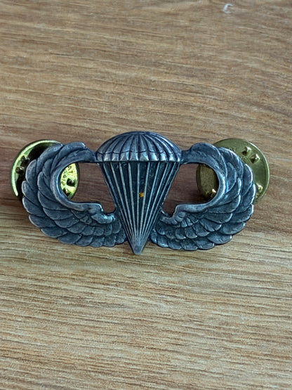 U.S. Army Basic Parachutist Badge "Jump Wings" - S-21 GI Marked (Vietnam Era)